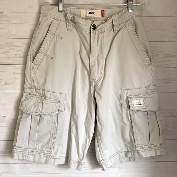 Levi's Other - Levi’s Size W29 Red Tab Cargo Shorts Off White/Light Gray